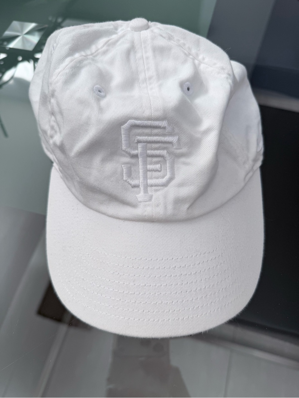 White San Francisco Giants Baseball Cap with Embroidered Logo adjustable
